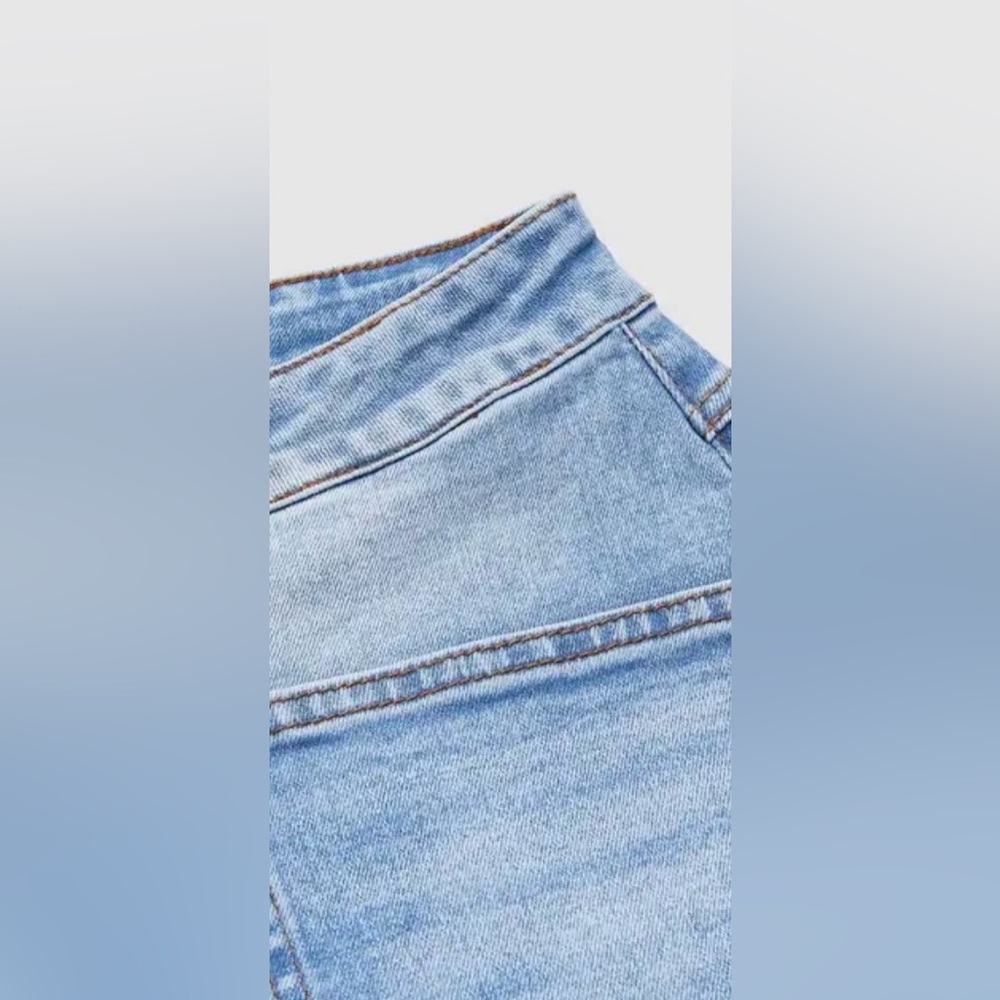 Flamingals Embroidery Side Stitch Detail Mid Waist Barrel Leg Crop Jeans Med NWT - Picture 7 of 13